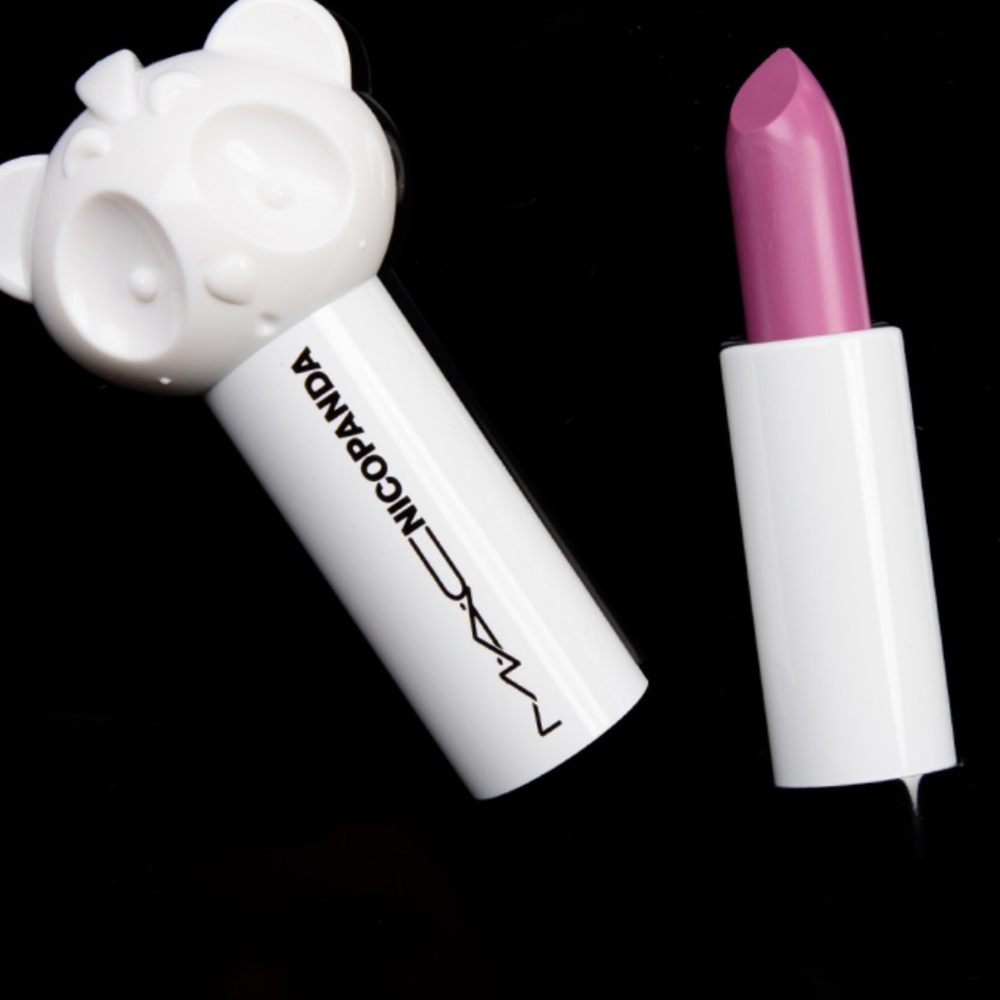 MAC Nicopanda Kawaii Party Matte Lipstick NIB LE - Picture 2 of 12